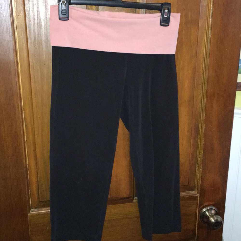 VS PINK cropped yoga pant